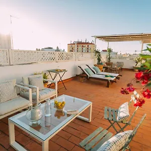 ático Con Terraza En El Centro De Apartamento Sevilla